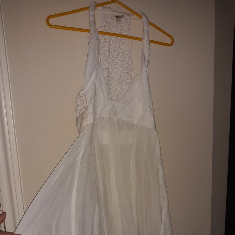 Woman's White GUESS Dress Pre-owned Size 8
